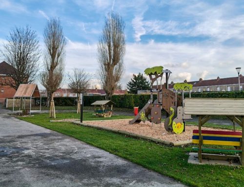 Une cour végétalisée réalisée à l’école Gérard Philipe