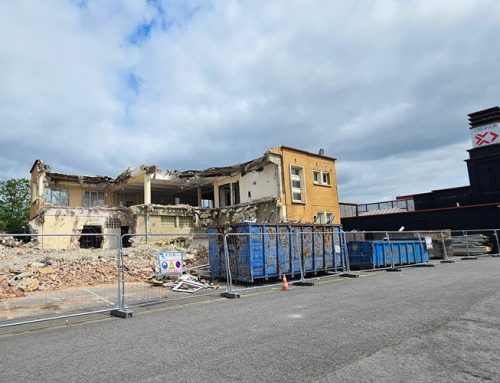 Pas de vacances pour les grands chantiers